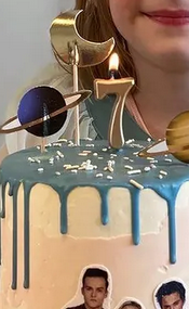 Supplement bij cake: gouden cijferkaars